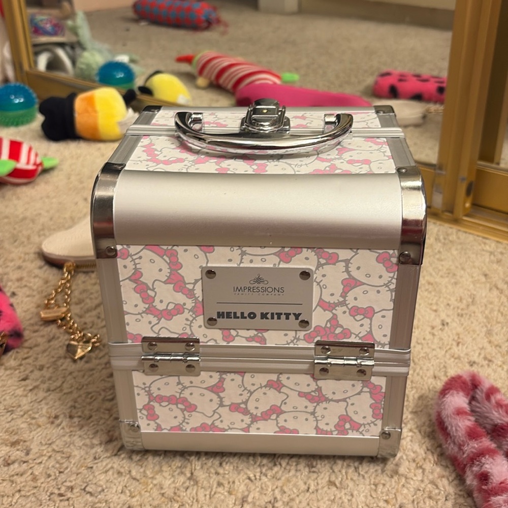 Makeup box